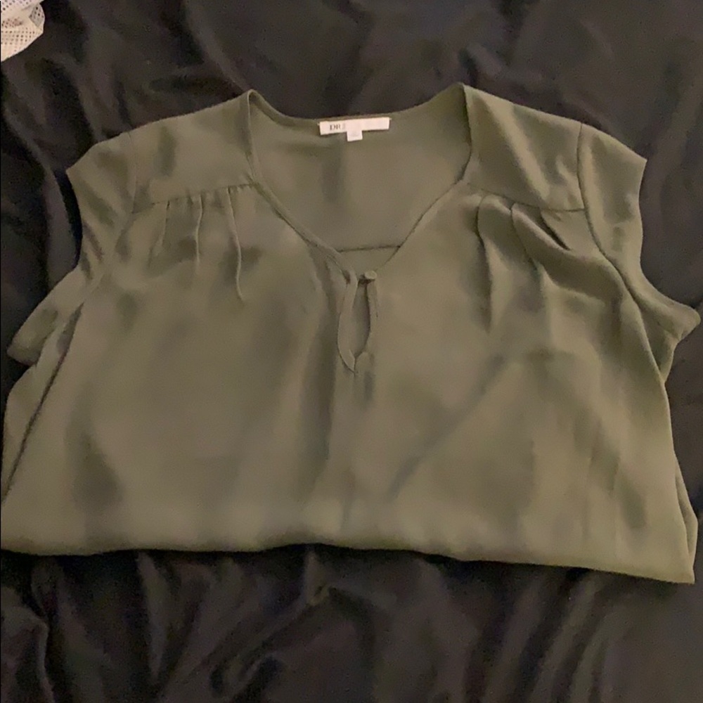 DR2 Forest Green Blouse pleated with button